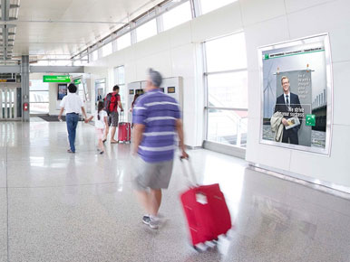 Brasilia Airport Mini-Spectacular Advertising