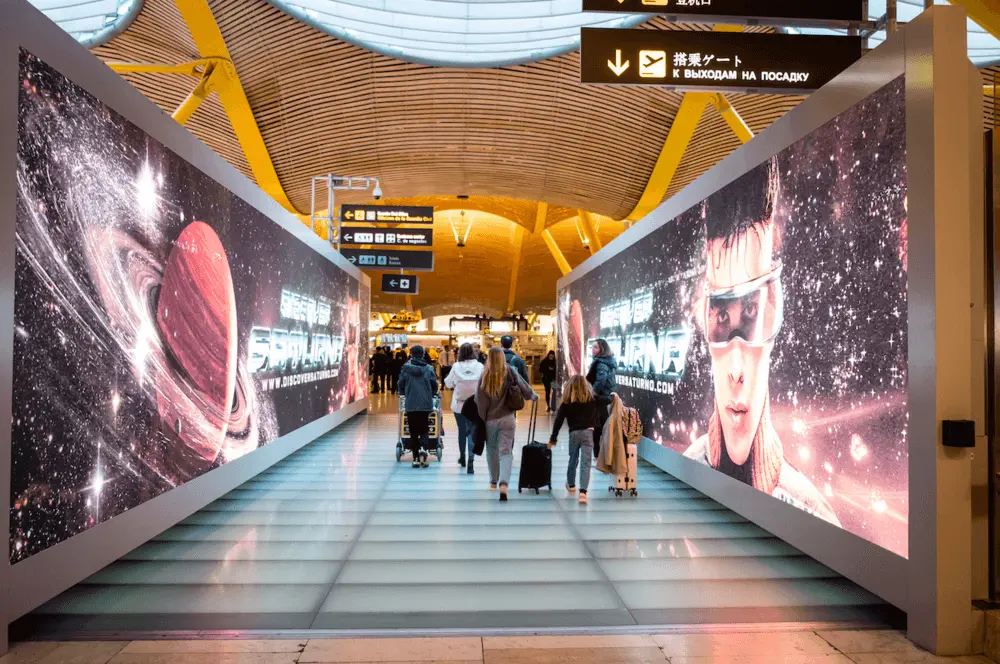 Entertainment Amsterdam Ams Airport Advertising Category