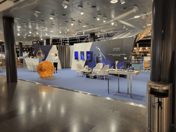 London Airport Lhr Advertising Brand Experience A1